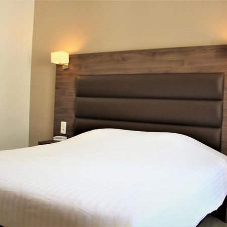 Royal Hotel Angers Luaran gambar