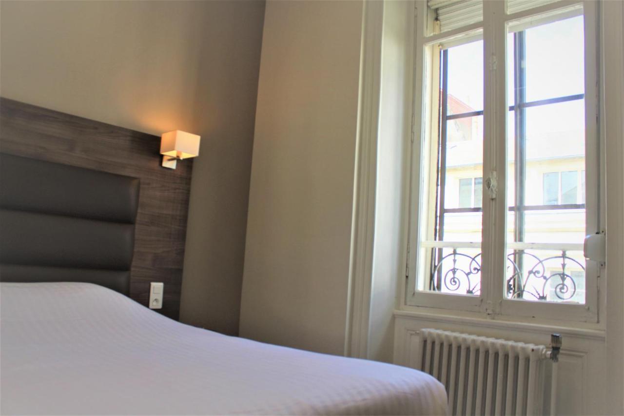 Royal Hotel Angers Luaran gambar