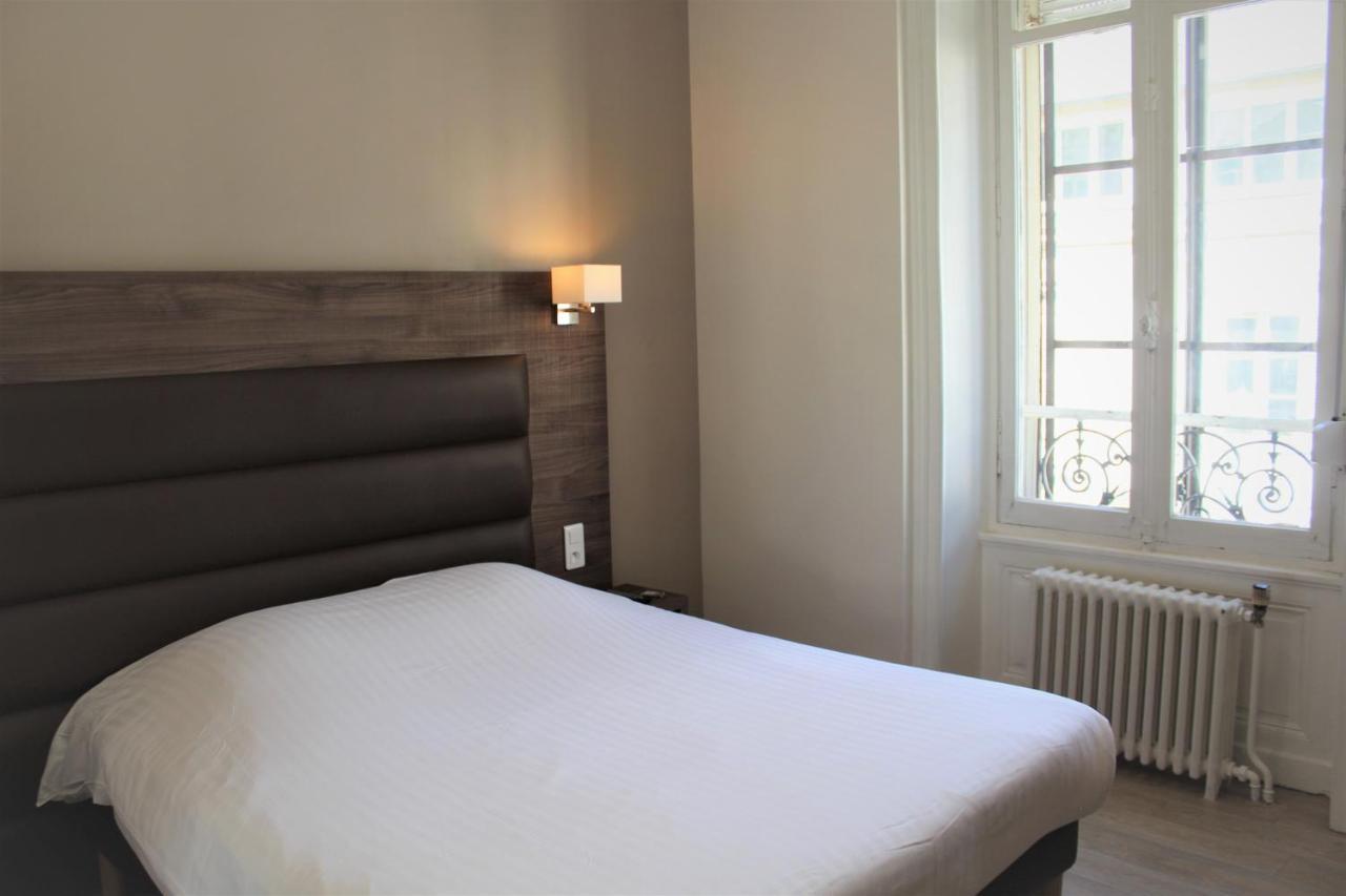 Royal Hotel Angers Luaran gambar