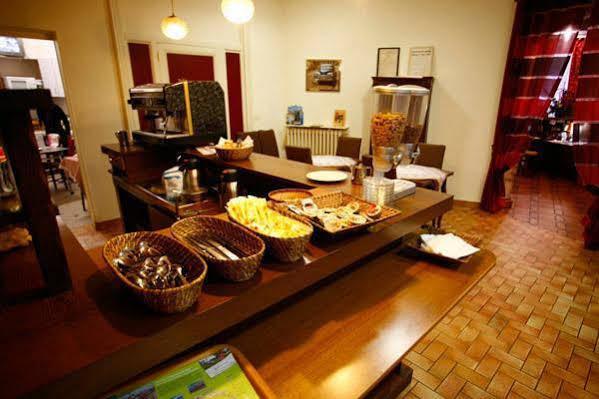 Royal Hotel Angers Luaran gambar